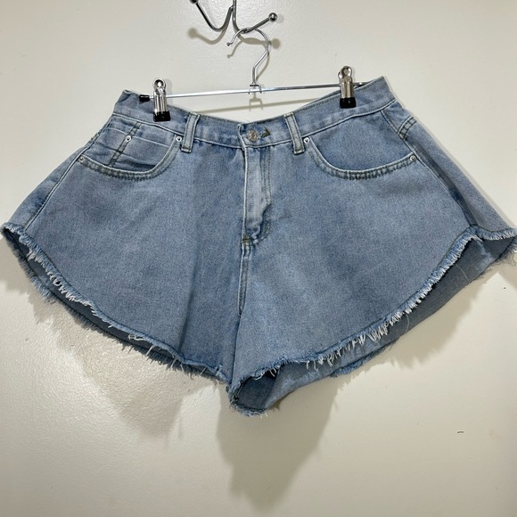 High Waist Raw Hem Denim Shorts/Skorts style size medium - Picture 2 of 10